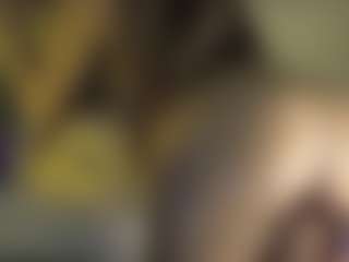 Live cam show with AnnyBangs - Bikini on TeamSkeetLive
