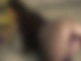 Live cam show with AnnyBangs - Lovense Teen (18+) on livesuperchat.net
