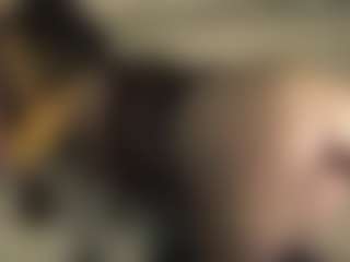 AnnyBangs's Live Sex Cam Show