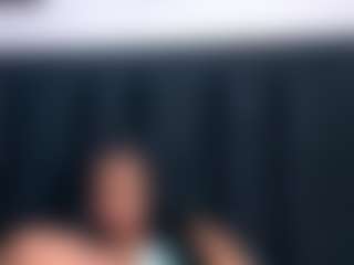 Live cam show with LILISANTOS - Middle Aged on Dolls Live