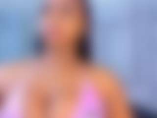 Live cam show with LILISANTOS - Public Black on Camsoda