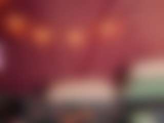 Live cam show with LILISANTOS - Granny on Camsoda