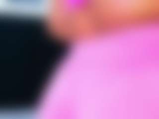 Live cam show with LILISANTOS - Ebony Middle Aged on Camsoda | colombia