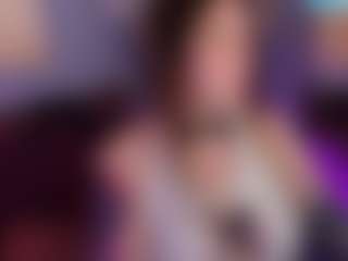 Live cam show with SophiePure - Blue Eyes on Fit Hotties
