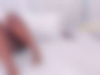 Live cam show with 1m-nahomi - Black Petite on Milf Play