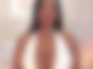 Live cam show with 1m-nahomi - Ebony Petite on Camsoda
