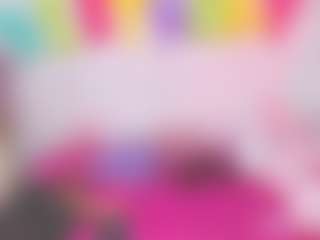 Live cam show with Sarah Parker - Red Hair Squirt on Camiplay Live