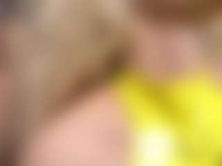 Live cam show with Katesdesire - HD on CSO-WL