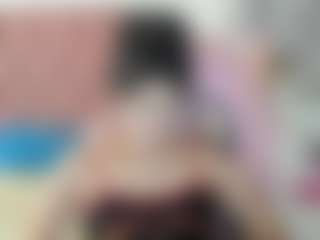 Live cam show with miley777 - Living Room on sexytreat.net