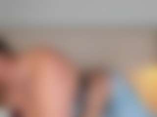 Live cam show with Susi - Handjob on milfzrlive.com