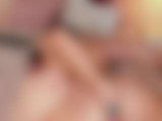 Live cam show with Susi - Teen (18+) on https://playwithruby.com