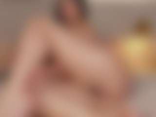 Live cam show with Susi - Fingers on Soda Cam