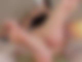 Live cam show with Susi - Dildo Or Vibrator on Soda Cam