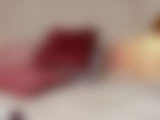 Live cam show with Susi - Fingers on chickslive.net