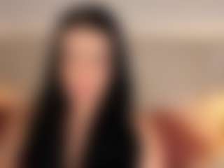 Live cam show with Susi - Deepthroat on Dolls Live