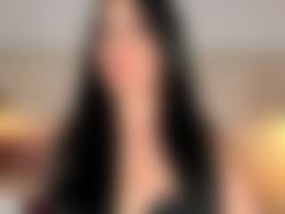 Live cam show with Susi - Striptease Teen (18+) on xDating