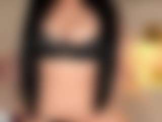 Live cam show with Susi - Shaved Pussy on Camsoda