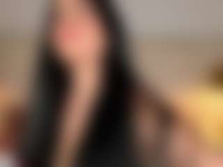 Live cam show with Susi - Flashing on infinitiblacc.com