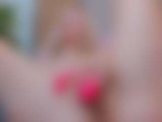 Live cam show with AliChery - Bedroom on StripNow