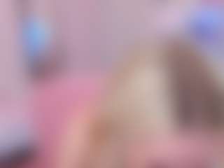 Live cam show with AliChery - Spy Granny on Camsoda