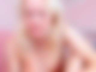 Live cam show with AliChery - Granny Big Ass on CamSextacy