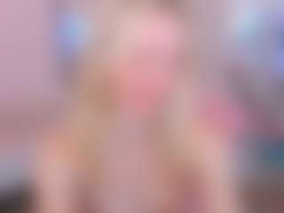 Live cam show with AliChery - Trimmed Granny on CamwithHer