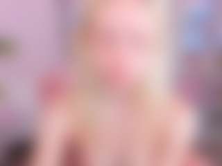 Live cam show with AliChery - Granny Squirt on Camsoda