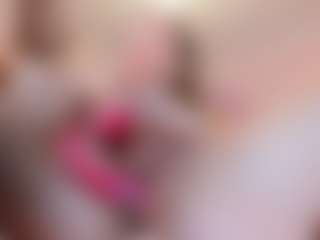 Live cam show with AliChery - Cosplay on madthumbs