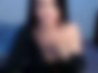Live cam show with CallmeAmber - Camel Toe on live18s.com