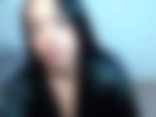 Live cam show with CallmeAmber - Petite MILF on Streamer API
