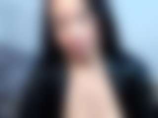 CallmeAmber MILF webcam performer live streaming