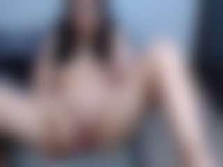 Live cam show with CallmeAmber - Squirt Mature on eurowanks.com