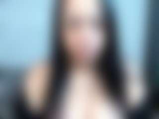 CallmeAmber MILF webcam performer live streaming