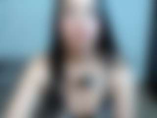 Live cam show with CallmeAmber - Camel Toe on hotwifechat.live