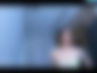 JinnyGold MILF webcam performer live streaming