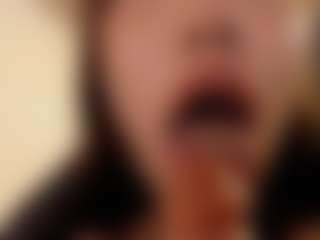 Live cam show with JinnyGold - Anal on Cam Slut