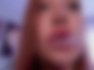 Live cam show with JinnyGold - Bikini on googirlz