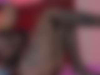 Spettacolo in cam dal vivo con Tamy - Facial su Camsoda