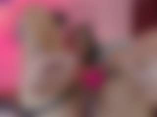 Live cam show with Tamy - Striptease on CamClone
