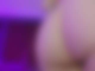 Live cam show with Tamy - Cum on Camsoda