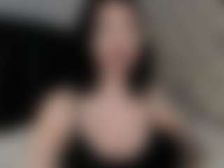 Live cam show with Adelinee Night Girl - Bedroom on Uber Horny