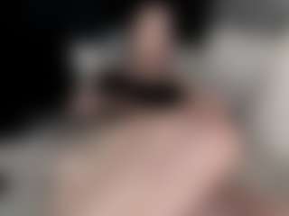 Live cam show with Adelinee Night Girl - Blowjob on Latina Girls