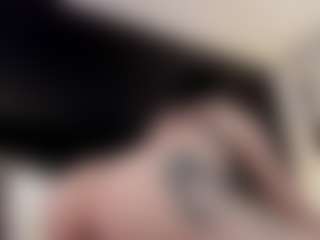 Adelinee Night Girl's Live Sex Cam Show