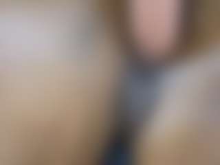 Live cam show with Jasmine Linley - Tease Brown Hair on Gym Cam Girls