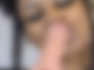 Live cam show with Jasmine Linley - Bedroom on Camsoda
