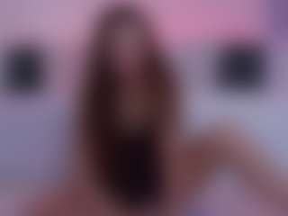 Live cam show with LilyRoselyn - Longlegs on live18s.com