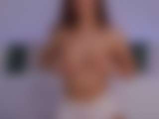 Live cam show with LilyRoselyn - Thin on Milfs Live