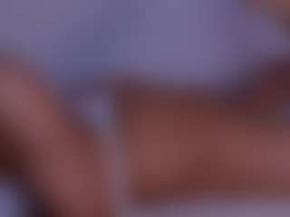 Live cam show with LilyRoselyn - Small Ass on Hubzter Live