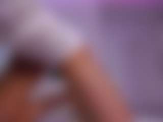 Live cam show with LilyRoselyn - Glasses on Camversity