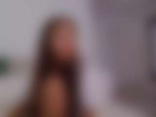 Live cam show with LilyRoselyn - Legs on galaxygirlnitro.com